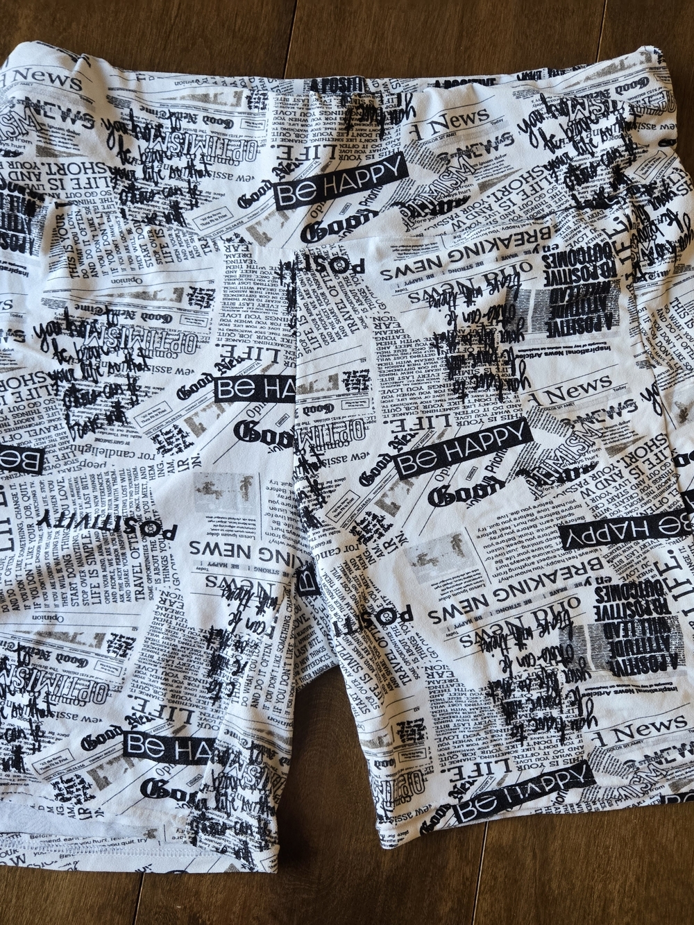 Lit 26 Newspaper Print Graphic Shorts Be Happy XL Streetwear